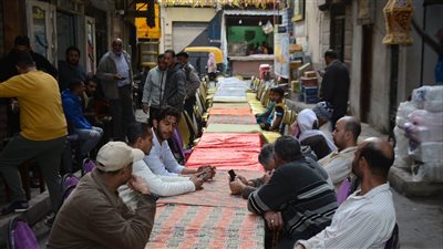 تنظيم إفطار جماعي كبير في عزبة القلعة بالإسكندرية (صور)