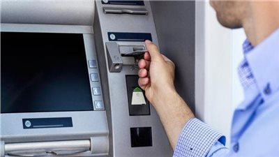 5 خطوات لتغيير الأموال التالفة بعد صرفها من ماكينات الـ ATM