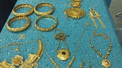 كمية الذهب المسموح للراكب اصطحابه على متن الطائرة