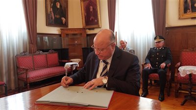 محافظ القاهرة يشارك فى احتفالات عيد القيامة بكنيسة الأرمن الأرذثوكس