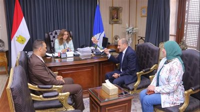 محافظ دمياط تلتقى ممثلى البنك الزراعى لبحث رعاية الفئات الأكثر احتياجًا