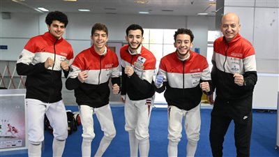 منتخب مصر لسلاح سيف المبارزة يتوج بذهبية بطولة العالم