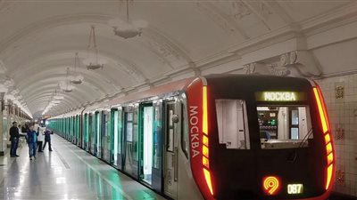 اندلاع حريق في أحد قطارات مترو موسكو