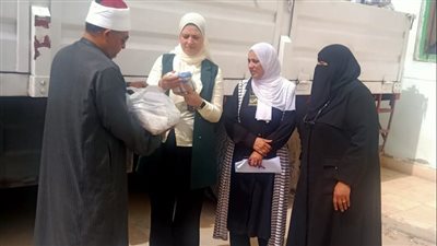 استلام 4800 شنطة مواد غذائية لتوزيعها على الأسر الأولى بالرعاية بالإسماعيلية 