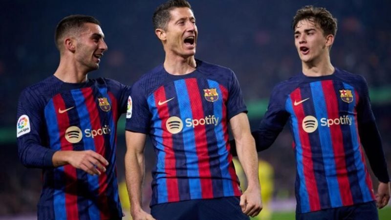 برشلونة،فيتو