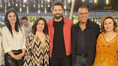 إلهام شاهين تشكر أشرف عبدالباقي لدعوتها على السحور بمطعمه الخاص(صور)