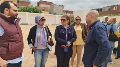 وكيل رياضة الإسكندرية يتفقد مركز شباب البيضا 