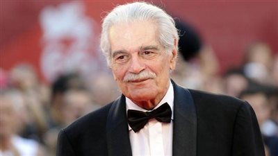 تمرد على مهنة عائلته من أجل الفن.. 91 عامًا على ميلاد عمر الشريف 