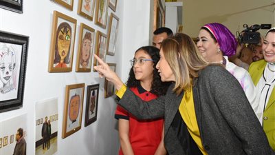 وزيرا الثقافة والتعليم يشهدان احتفالية للنشاط الفني والمسرحي بعدد من مدارس القاهرة