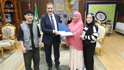 تفاصيل لقاء محافظ المنوفية مع المواطنين وتكريم الأمهات المثاليات