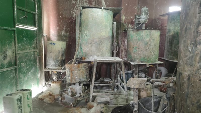 ضبط مصنع انتاج الطحينة