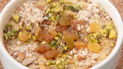 طريقة عمل أم علي بطريقة الشيف نجلاء الشرشابي (فيديو)