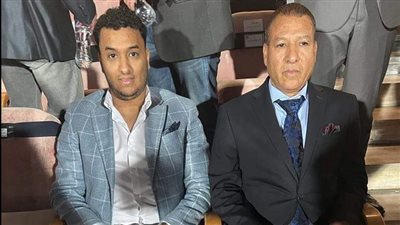 نهائي كأس مصر، محمود الأسيوطي يتابع مباراة الأهلي وبيراميدز من المقصورة