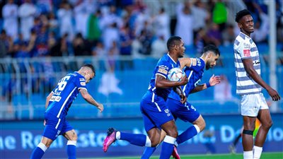 الدوري السعودي، الهلال يسقط بتعادل مخيب أمام الطائي 2/2