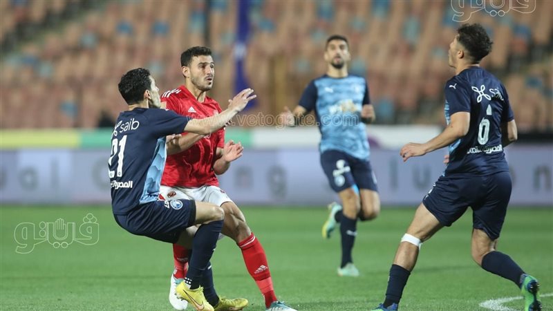 الأهلي وبيراميدز،