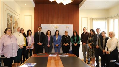 شراكة بين مؤسستي التجاري الدولي وساويرس لتنفيذ خدمات القوافل الطبية بقرى الصعيد