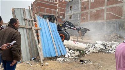 محافظ الاسكندرية يشدد على رؤساء الأحياء بالتعامل بكل حسم مع المخالفات 