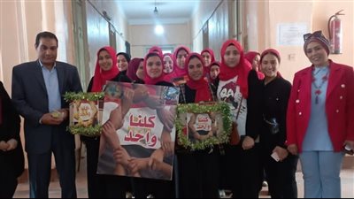 طلاب الخدمة الإجتماعية ببنها يطلقون مبادرة كلنا واحد ويوزعون وجبات إفطار