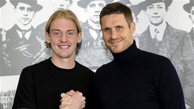 براندت يجدد تعاقده مع بوروسيا دورتموند حتي يونيو 2026