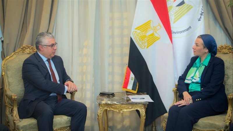 وزيرة البيئة ورئيس