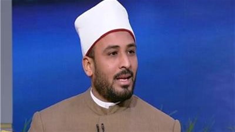 محمود عويس، عضو مركز