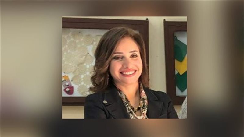 الدكتورة هدى ابو