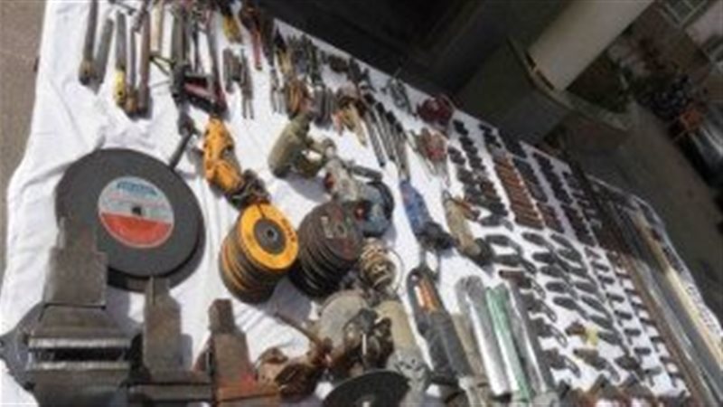 ورشة لتصنيع الأسلحة