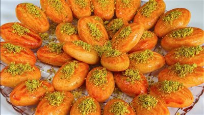 طريقة عمل رموش الست في خطوات بسيطة وأحلى من الجاهزة 