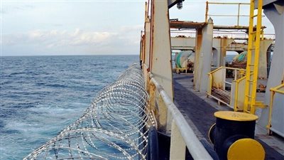 مجهولون يسيطرون على ناقلة نفط قبالة ساحل العاج