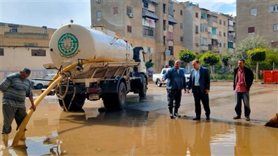 استمرار أعمال شفط وكسح تجمعات مياه الأمطار في الدقهلية (صور)