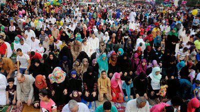 إقامة صلاة العيد في جميع المساجد والساحات بالتنسيق مع المحافظات