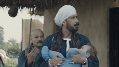 مسلسل عملة نادرة الحلقة 21، أحمد عيد يخطف نجل نيللي كريم (فيديو)