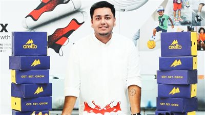 أحذية أطفال تتمدد مع التقدم في العمر