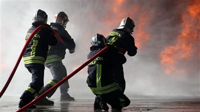 إخماد حريق نشب داخل شقة سكنية فى بولاق الدكرور 