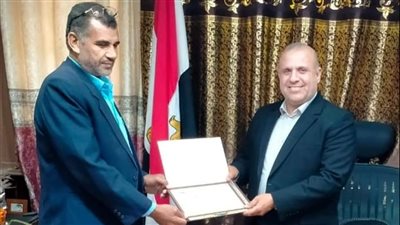 تعليم دمياط يكرم 