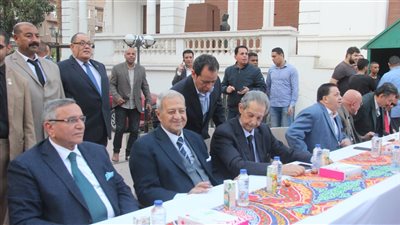 الوفد ينظم إفطارا جماعيا بحضور قيادات الحزب 