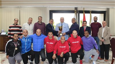 تكريم فريق كرة القدم بالشركة المصرية القابضة للمطارات والملاحة الجوية