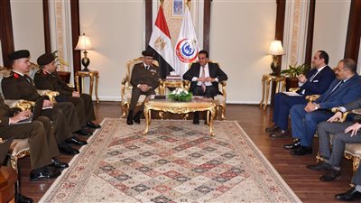 وزير الصحة يناقش مع مدير الإشارة أوجه الاستفادة من خدمات الشبكة الوطنية