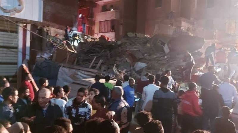انهيار عقار بمنطقة