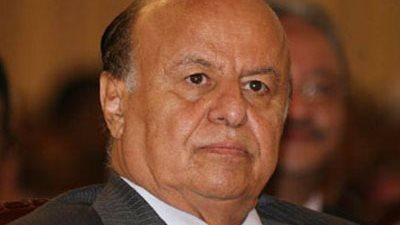 الرئيس اليمني: الحوثي يهدد الملاحة الدولية بالبحر الأحمر 