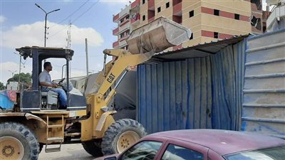 حملة لإزالة الأكشاك العشوائية بالقنطرة غرب الإسماعيلية | صور