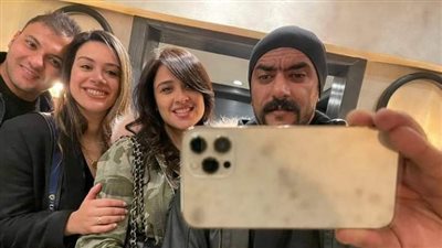 الصورة الأولى لياسمين عبد العزيز بعد عودتها إلى مصر 