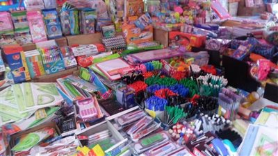 نصائح لأولياء الأمور عند شراء الأدوات المدرسية.. تجنبوا الأقلام الرصاص للأطفال