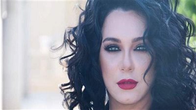 سلاف فواخرجي تنعى والدها: روحي راحت معك