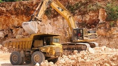 الحبس والغرامة عقوبة استخراج الثروة المعدنية بدون ترخيص
