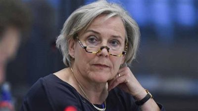 بعد الخارجية.. وزيرة الدفاع الهولندية تتقدم باستقالتها 