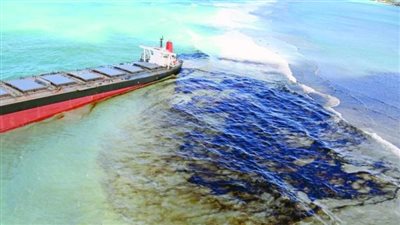 الحكومة اليمنية: نجدد التحذير من كارثة وشيكة جراء تسرب خزان صافر