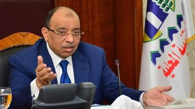 وزير التنمية المحلية: منع الحرق المكشوف للقمامة وتشديد الرقابة على المقالب العمومية