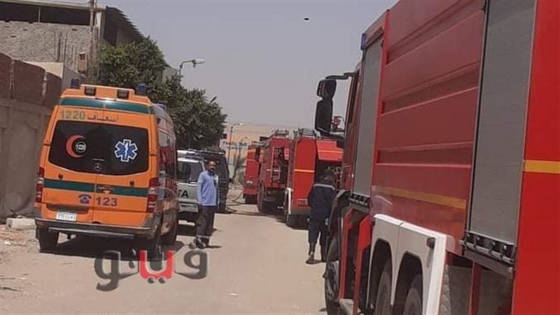 حريق مصنع زجاج بالعاشر