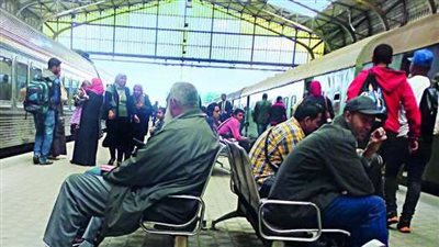 السكة الحديد: بدأنا تطبيق تحصيل 3 جنيهات مقابل دخول محطات القطارات لغير المسافرين